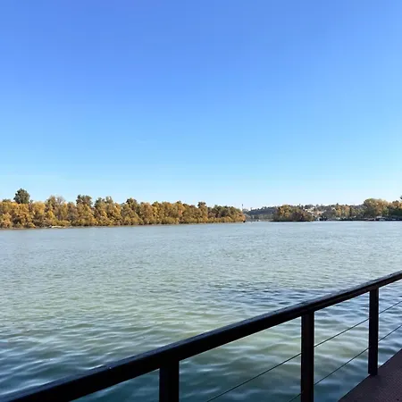 Perunov *