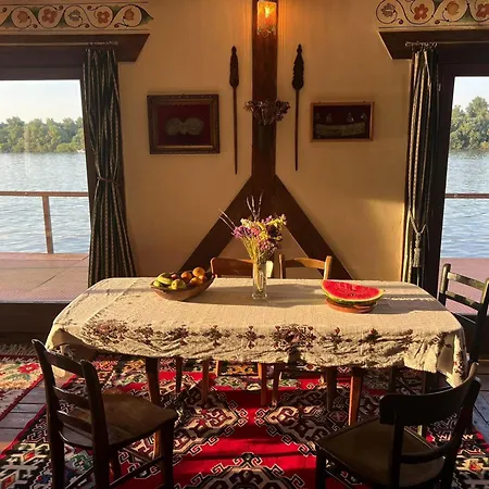 Aparthotel Perunov 3*